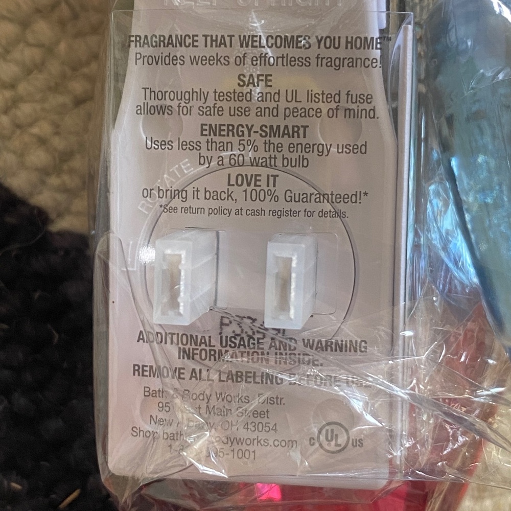 Shine & Sparkle Wallflowers Scent Control Fragrance Plug + 2 Fragrance Refills - Picture 11 of 16